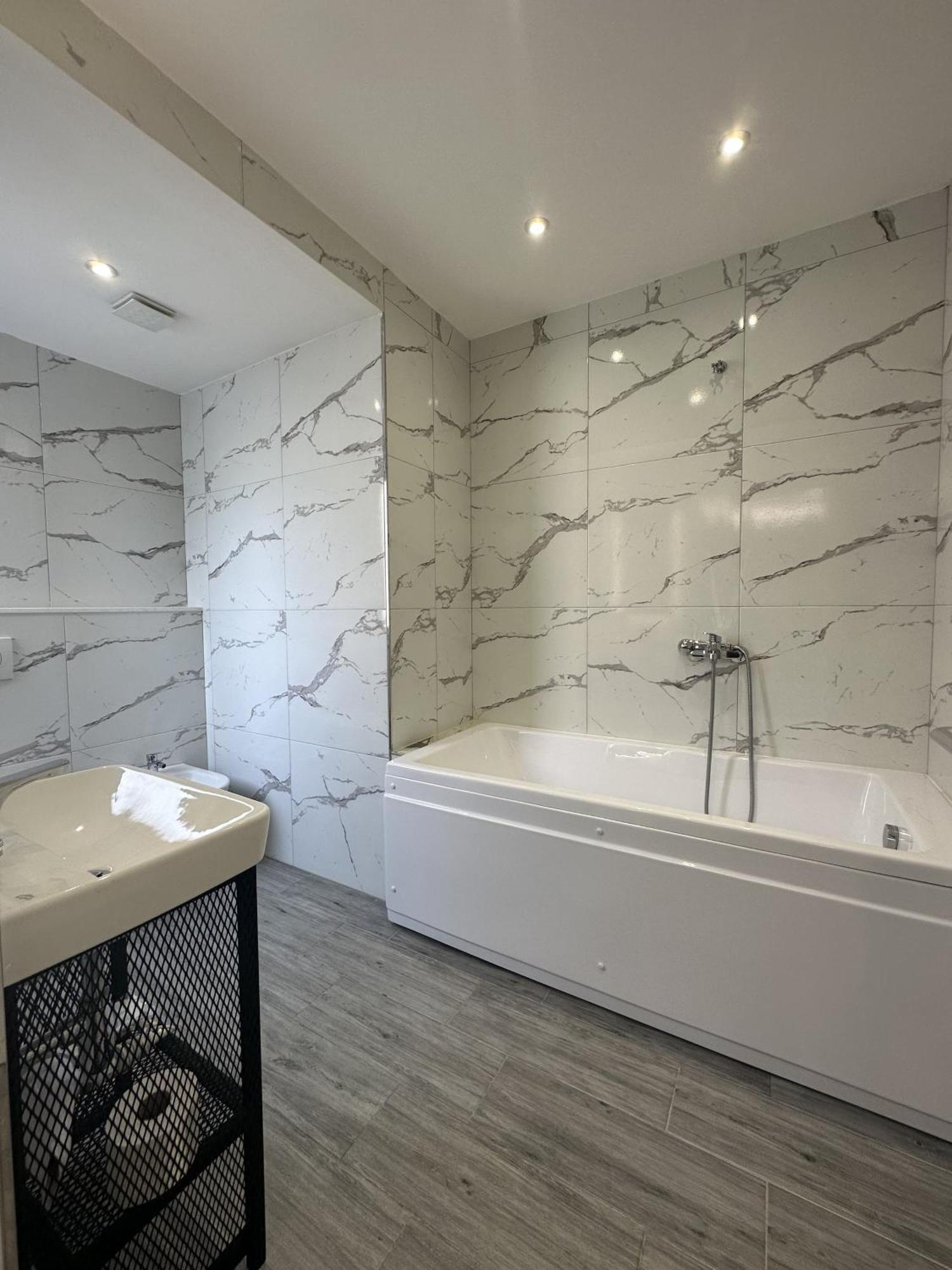 Peaky Hotel Durrës Zewnętrze zdjęcie