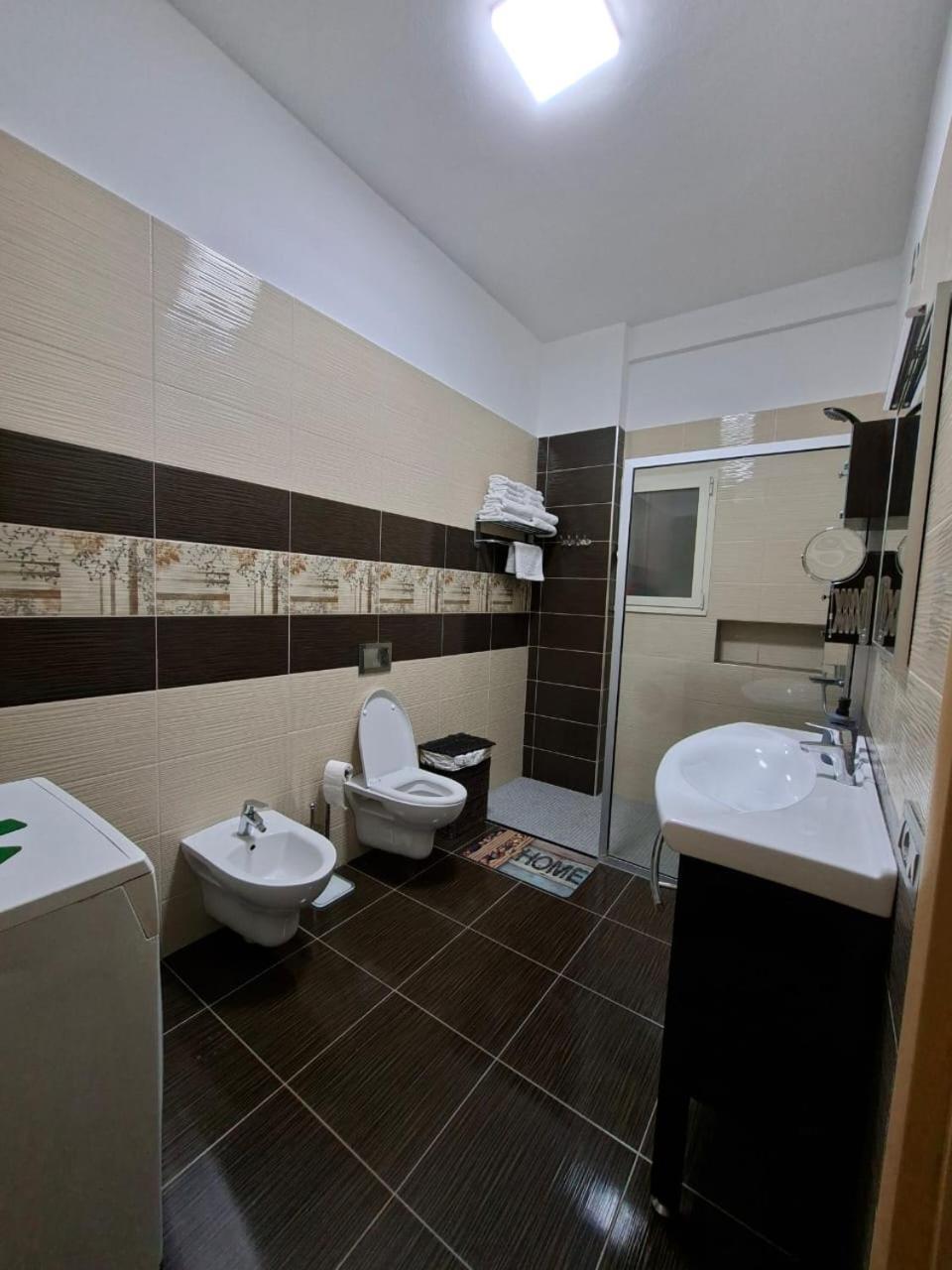 Peaky Hotel Durrës Zewnętrze zdjęcie